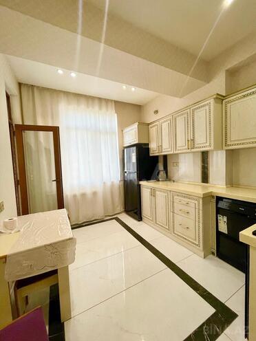Сдаётся 3-комн. новостройка 110 м², м. Иншаатчылар, photo 18 from 25