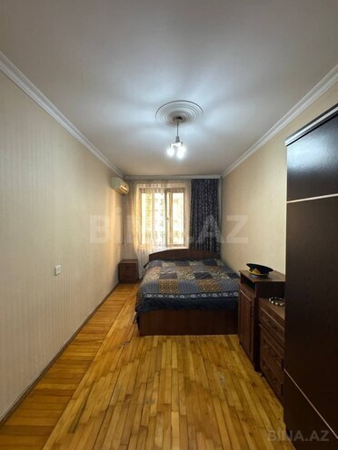 Satılır 3 otaqlı köhnə tikili 70 m², İnşaatçılar m., photo 10 from 16