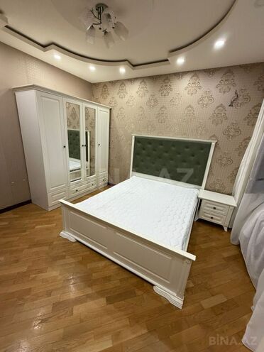 Сдаётся 3-комн. новостройка 120 м², м. Нефтчиляр, photo 3 from 16