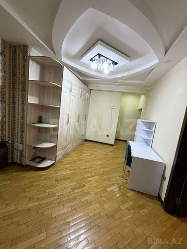 Сдаётся 3-комн. новостройка 120 м², м. Нефтчиляр, photo 13 from 16
