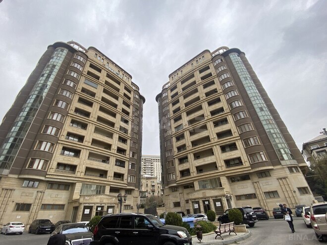 Satılır 4 otaqlı yeni tikili 205 m², Nizami m., photo 1 from 19