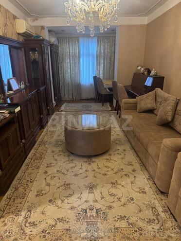 Продаётся 3-комн. вторичка 75 м², м. Нефтчиляр, photo 7 from 18