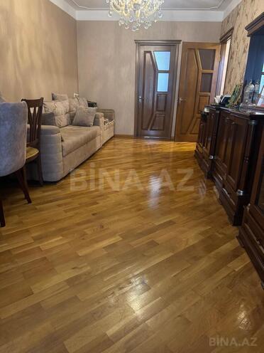 Продаётся 3-комн. вторичка 75 м², м. Нефтчиляр, photo 4 from 18