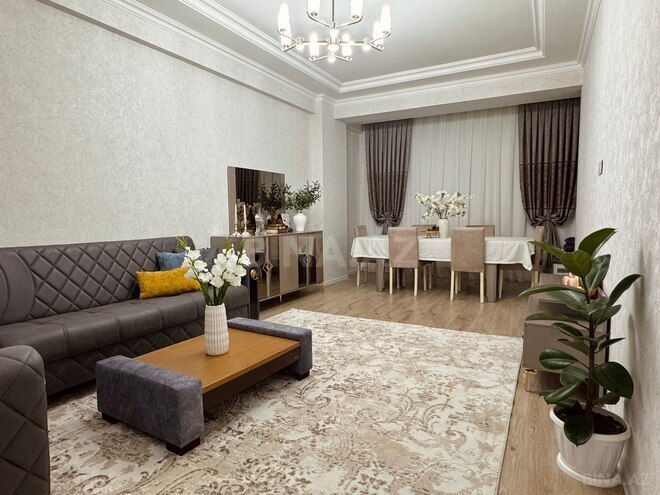 Сдаётся 2-комн. новостройка 80 м², photo 1 from 6