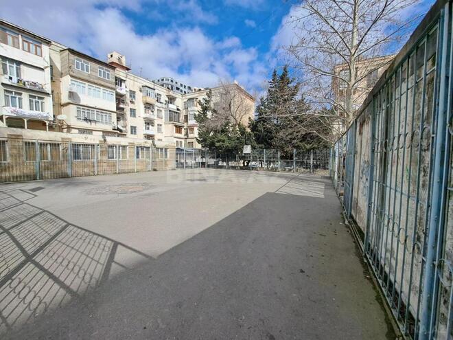 Satılır 3 otaqlı köhnə tikili 75 m², Nəsimi r., photo 12 from 13