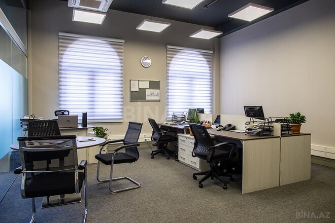 Сдаётся 1-комн. офис 66 м², м. Низами, photo 1 from 6