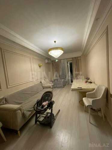 Продаётся 2-комн. новостройка 70 м², Бинагадинский р., photo 1 from 9