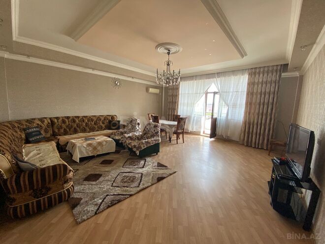 İcarəyə verilir 3 otaqlı yeni tikili 160 m², 28 May m., photo 1 from 12