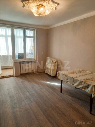 Продаётся 2-комн. вторичка 50 м², м. Нефтчиляр, photo 1 from 8