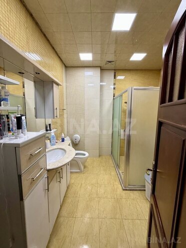 Satılır 3 otaqlı köhnə tikili 127.7 m², Badamdar q., photo 18 from 20