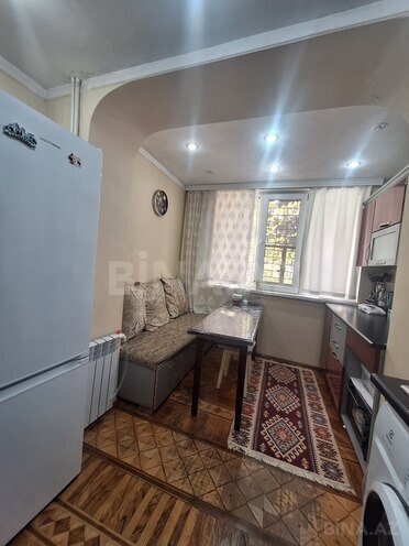 Satılır 2 otaqlı köhnə tikili 56 m², İnşaatçılar m., photo 20 from 32