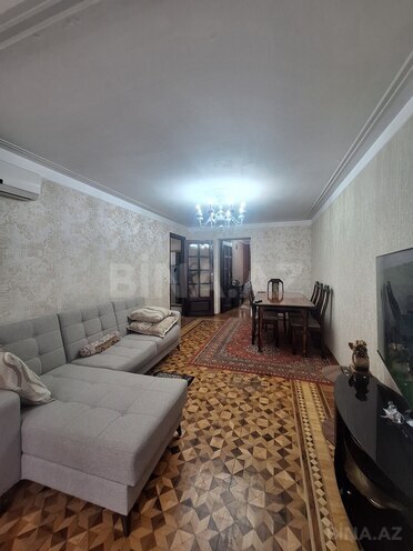 Satılır 2 otaqlı köhnə tikili 56 m², İnşaatçılar m., photo 5 from 32