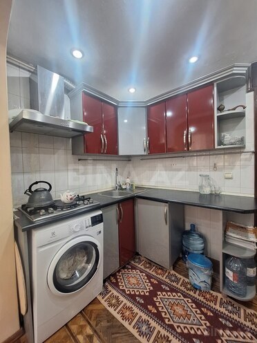 Satılır 2 otaqlı köhnə tikili 56 m², İnşaatçılar m., photo 22 from 32