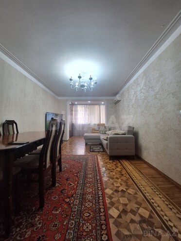 Satılır 2 otaqlı köhnə tikili 56 m², İnşaatçılar m., photo 9 from 32
