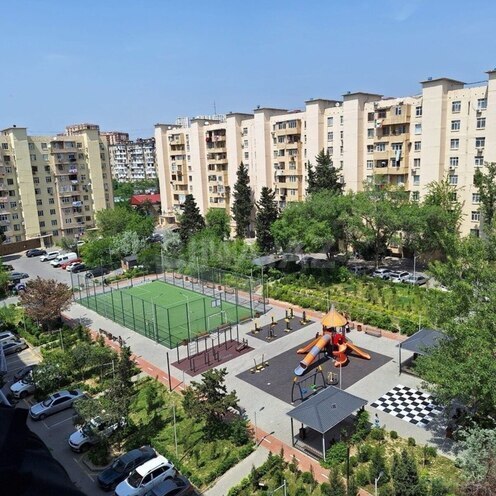 Продаётся 3-комн. вторичка 55 м², м. Ази Асланов, photo 1 from 14