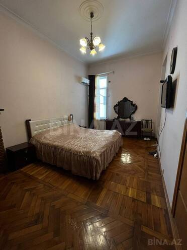 Satılır 5 otaqlı köhnə tikili 170 m², Sahil m., photo 10 from 28