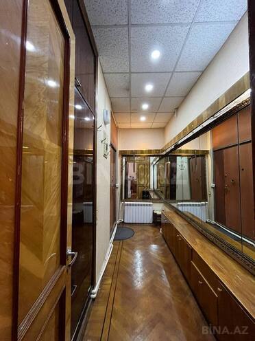 Satılır 5 otaqlı köhnə tikili 170 m², Sahil m., photo 15 from 28