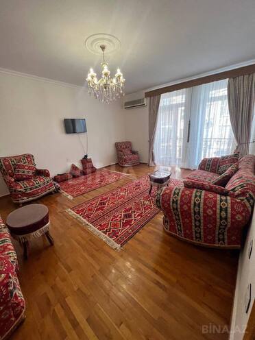 İcarəyə verilir 3 otaqlı köhnə tikili 125 m², İçəri Şəhər m., photo 8 from 14