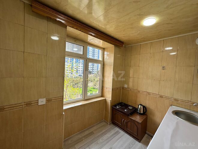 Продаётся 2-комн. вторичка 55 м², м. Кара Караев, photo 9 from 14