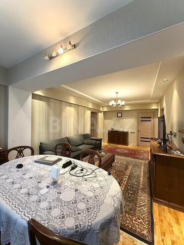 Satılır 3 otaqlı köhnə tikili 85 m², Elmlər Akademiyası m., photo 12 from 17