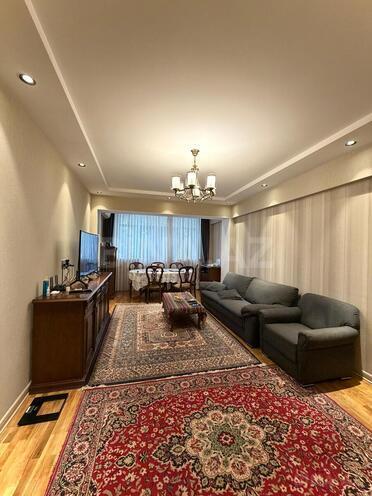 Satılır 3 otaqlı köhnə tikili 85 m², Elmlər Akademiyası m., photo 11 from 17