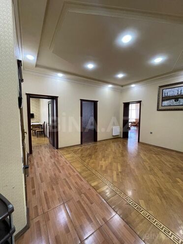 İcarəyə verilir 5 otaqlı ofis 250 m², 28 May m., photo 17 from 25