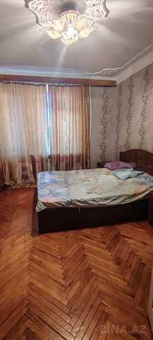 Satılır 2 otaqlı köhnə tikili 65 m², Xalqlar Dostluğu m., photo 4 from 11