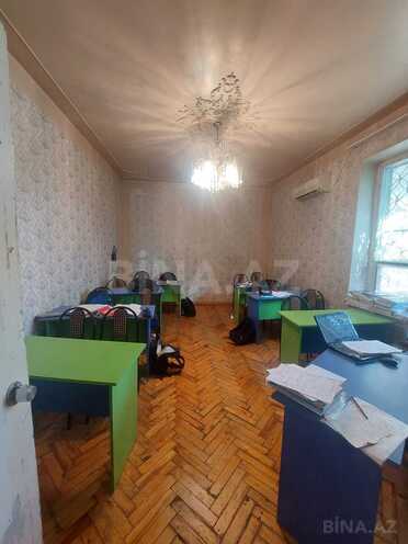 Продаётся 2-комн. вторичка 55 м², photo 1 from 8