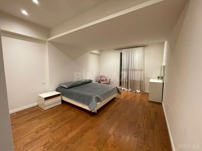 İcarəyə verilir 4 otaqlı yeni tikili 190 m², 28 May m., photo 17 from 32