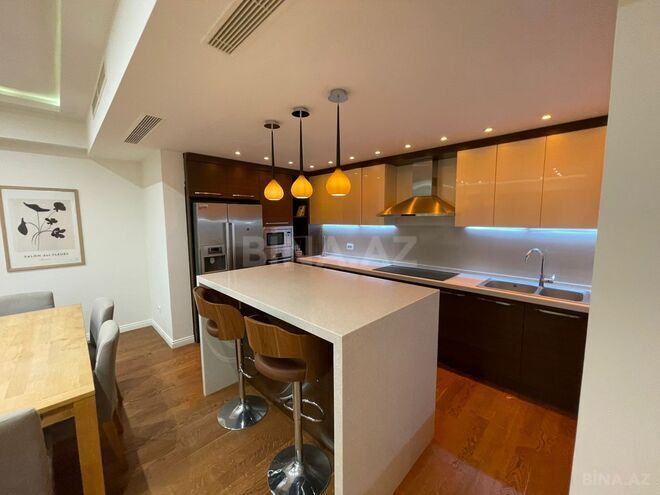 İcarəyə verilir 4 otaqlı yeni tikili 190 m², 28 May m., photo 13 from 32
