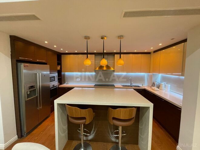 İcarəyə verilir 4 otaqlı yeni tikili 190 m², 28 May m., photo 14 from 32