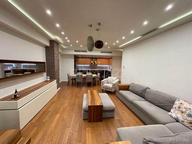 İcarəyə verilir 4 otaqlı yeni tikili 190 m², 28 May m., photo 8 from 32