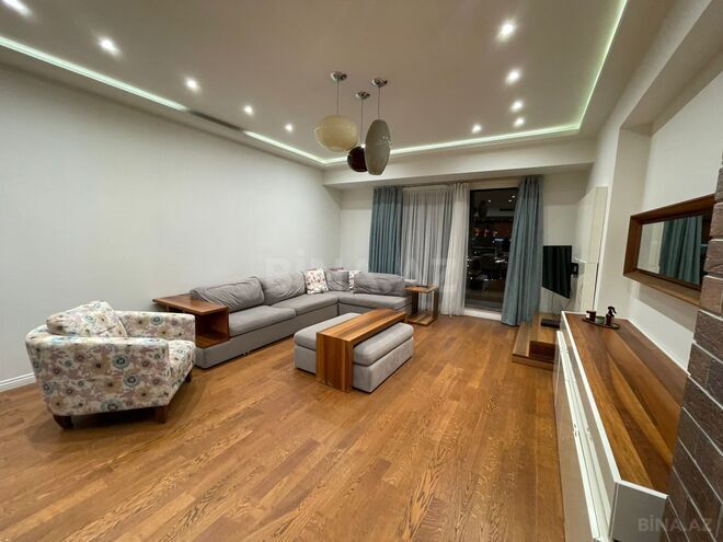 İcarəyə verilir 4 otaqlı yeni tikili 190 m², 28 May m., photo 10 from 32