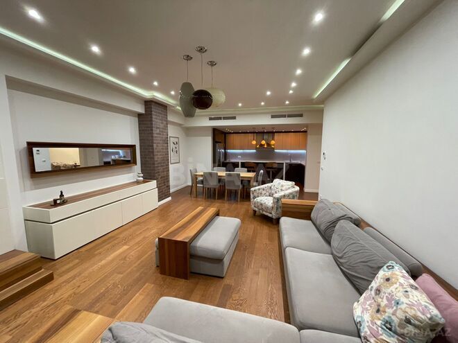 İcarəyə verilir 4 otaqlı yeni tikili 190 m², 28 May m., photo 9 from 32