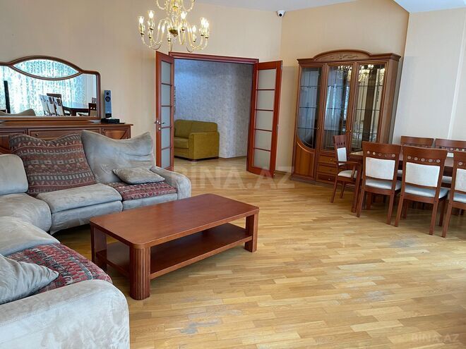 İcarəyə verilir 3 otaqlı yeni tikili 111 m², 28 May m., photo 3 from 14