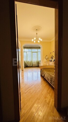 Satılır 2 otaqlı köhnə tikili 60 m², Nəsimi r., photo 5 from 10