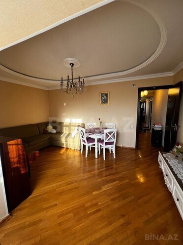 Satılır 2 otaqlı köhnə tikili 65 m², İnşaatçılar m., photo 3 from 10
