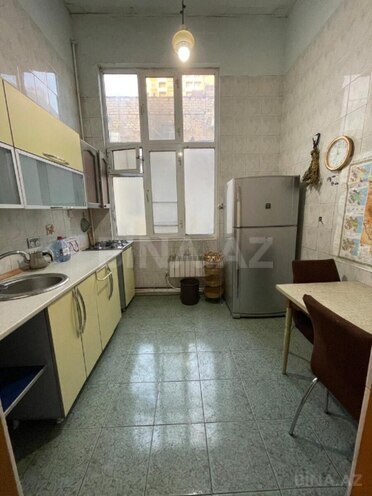 İcarəyə verilir 3 otaqlı köhnə tikili 85 m², 28 May m., photo 8 from 10