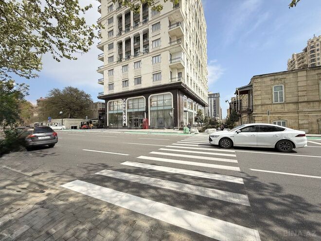 Продаётся 4-комн. новостройка 249 м², м. Низами, photo 11 from 20