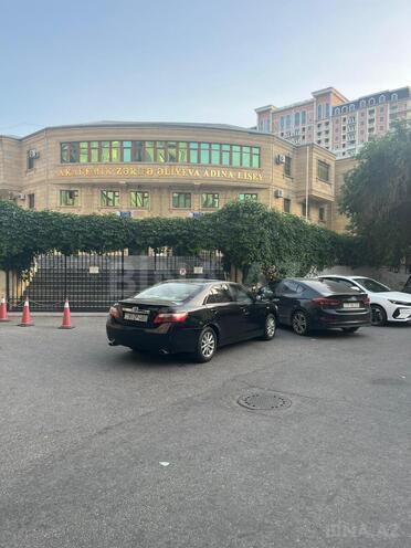 Satılır 1 otaqlı köhnə tikili 35 m², Elmlər Akademiyası m., photo 1 from 14