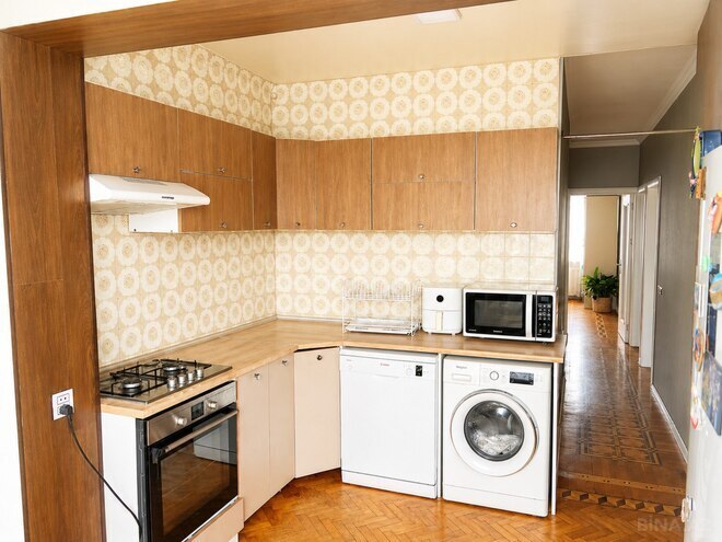 Satılır 4 otaqlı köhnə tikili 105 m², Memar Əcəmi m., photo 6 from 10