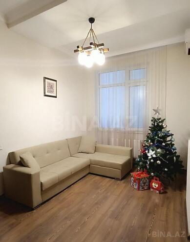 Сдаётся 2-комн. новостройка 65 м², м. Низами, photo 1 from 18