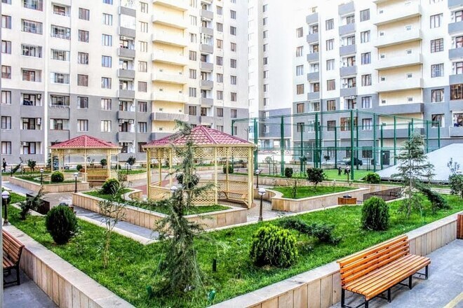 Продаётся 2-комн. новостройка 50 м², м. Кара Караев, photo 1 from 9