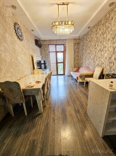 Продаётся 2-комн. новостройка 50 м², м. Кара Караев, photo 3 from 9