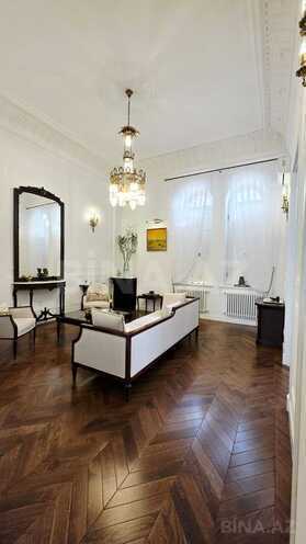 İcarəyə verilir 2 otaqlı köhnə tikili 115 m², Sahil m., photo 1 from 29