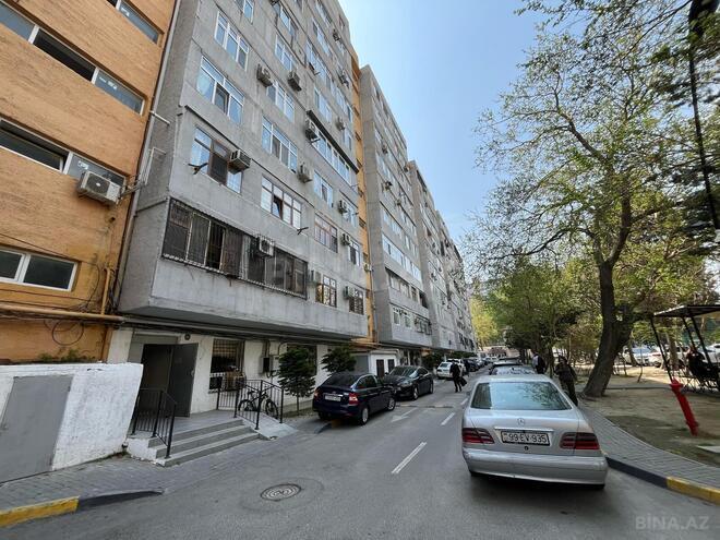 Продаётся 2-комн. вторичка 48 м², м. Гянджлик, photo 1 from 13