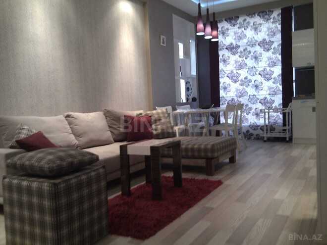 Сдаётся 2-комн. новостройка 70 м², м. 8 ноября, photo 1 from 7