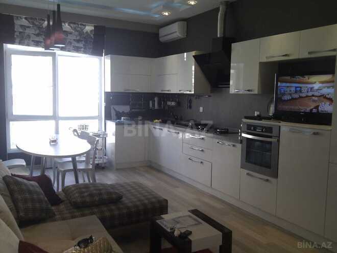 Сдаётся 2-комн. новостройка 70 м², м. 8 ноября, photo 3 from 7