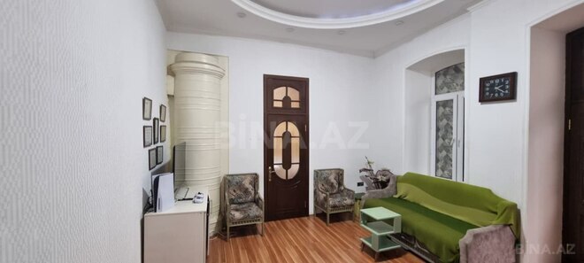 Satılır 3 otaqlı köhnə tikili 85 m², Sahil m., photo 1 from 12