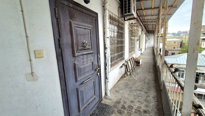 Satılır 4 otaqlı köhnə tikili 170 m², Sahil m., photo 17 from 20
